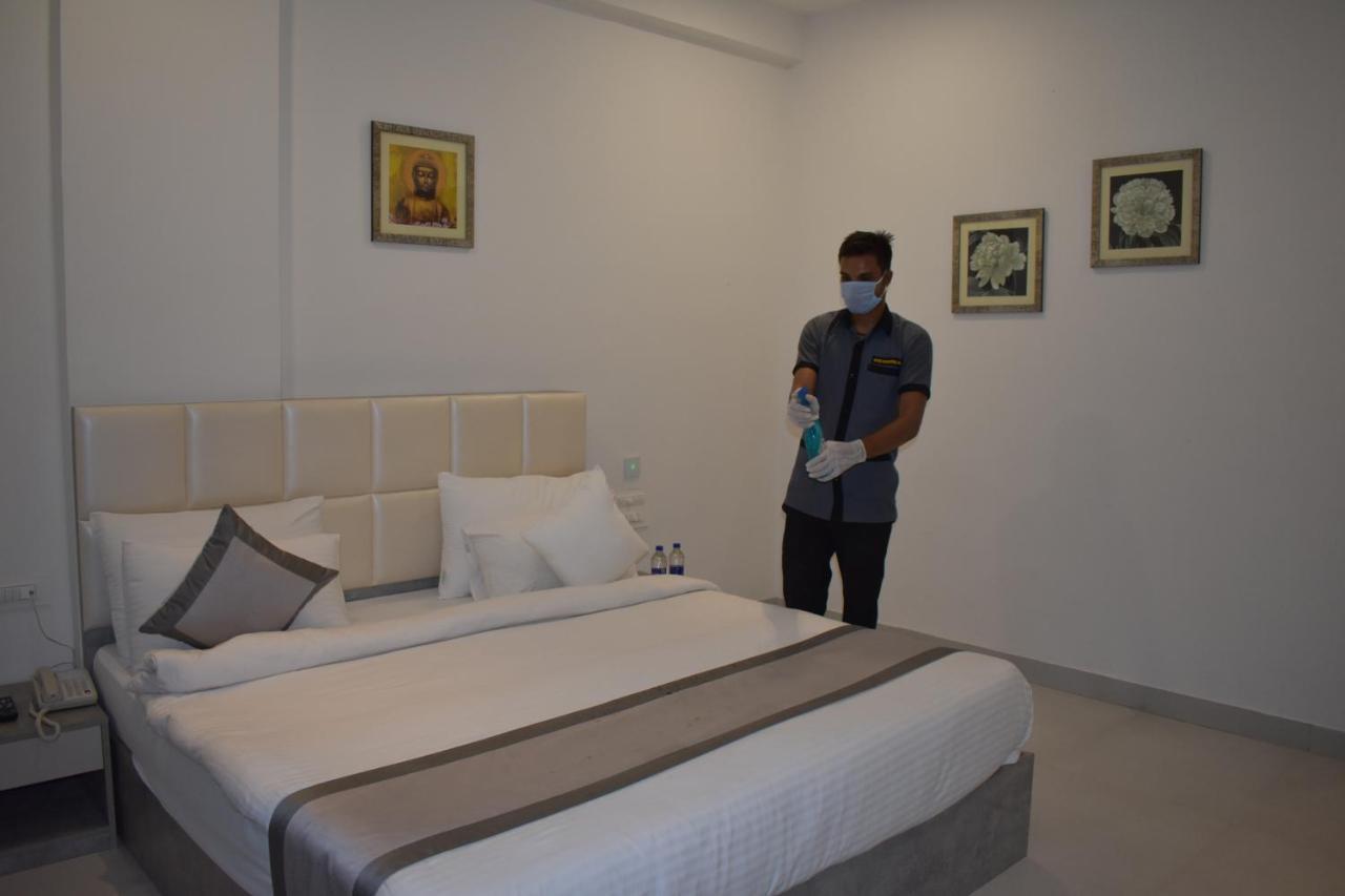 Hotel Siddhartha Inn Udaipur Esterno foto
