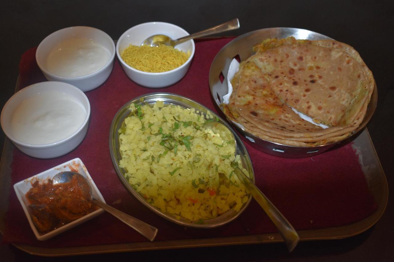 Hotel Siddhartha Inn Udaipur Esterno foto