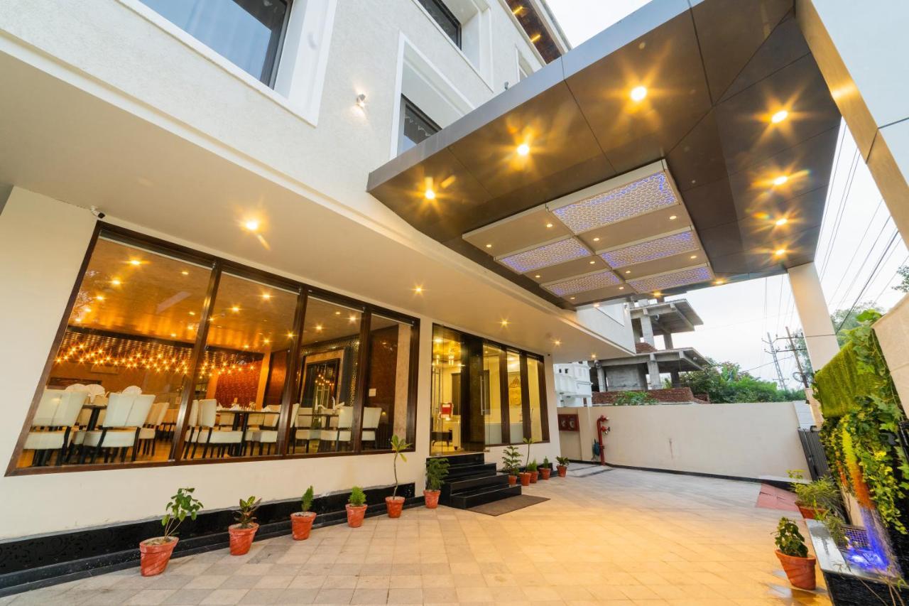 Hotel Siddhartha Inn Udaipur Esterno foto