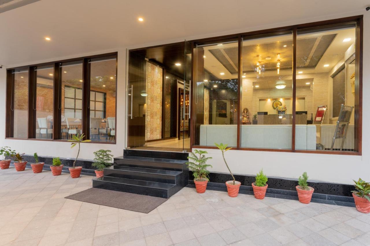 Hotel Siddhartha Inn Udaipur Esterno foto
