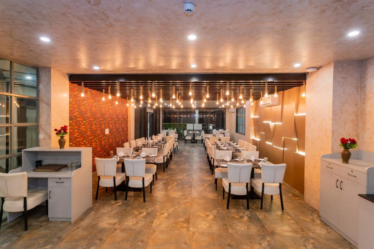 Hotel Siddhartha Inn Udaipur Esterno foto