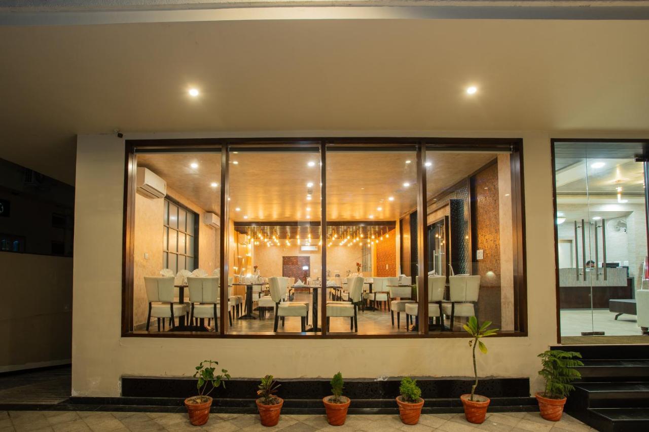 Hotel Siddhartha Inn Udaipur Esterno foto